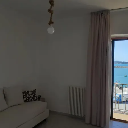 Molo San Lorenzo Apartment Vieste